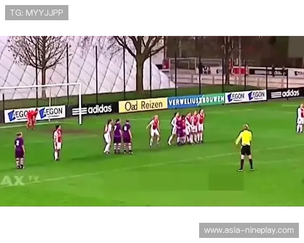 卡杜蕾斯手雷盒世界杯激情四射足球盛宴尽显英雄本色