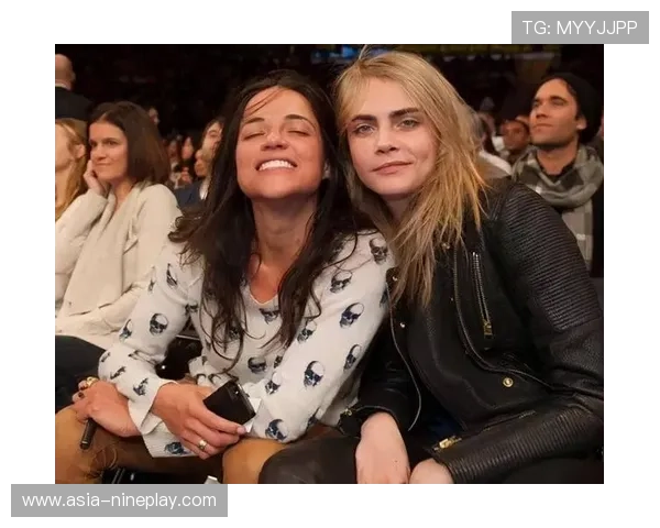 女足球圈首位公开出柜球星勇敢做自己引发关注